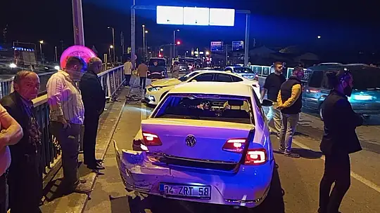 Çaycuma'da araçlara çarpan sürücü olay yerinden kaçtı