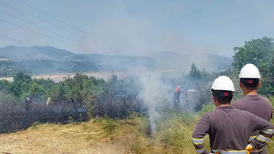 Çaycuma'da çıkan orman yangını korkuttu