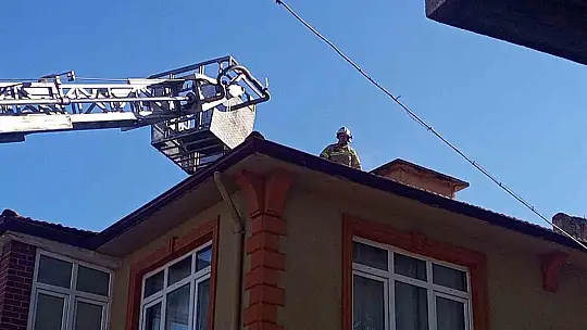 Çaycuma'da ev yangını korkuttu