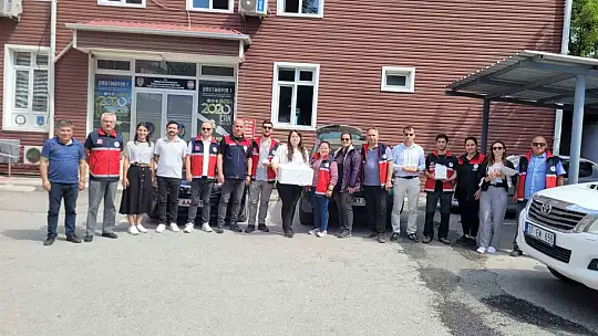 Çiftçilerin korkulu rüyası kahverengi kokarcaya karşı 5 binin üzerinde samuray arısı doğaya salındı