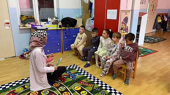 Çilimli'de miniklere sağlıklı gülüşler için eğitim