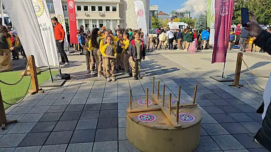 Çocuklar bu tır ile teknolojiden az da olsa uzaklaştılar