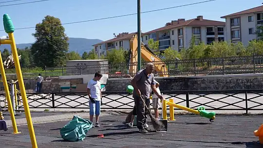Çocuklar büyüklere örnek oldu