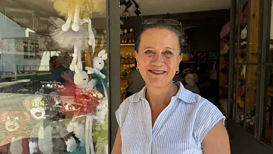 Çocuklara hediye oyuncak ile başladı, dükkan sahibi oldu