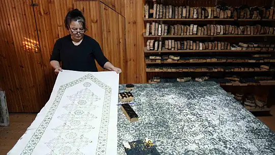 Çocukları için memurluğu bıraktı, kursta tanıştığı sanatla şimdi kadınlara umut oluyor