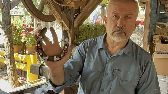 Çocukluk hobisini sanata dönüştürdü