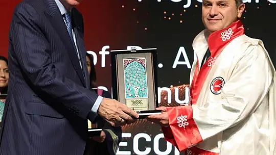 Cumhurbaşkanı Erdoğan'dan Kastamonu Üniversitesi'ne üstün başarı ödülü