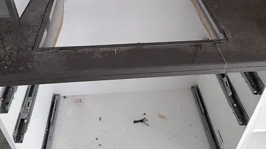 Dairenin musluklarına kadar çaldılar