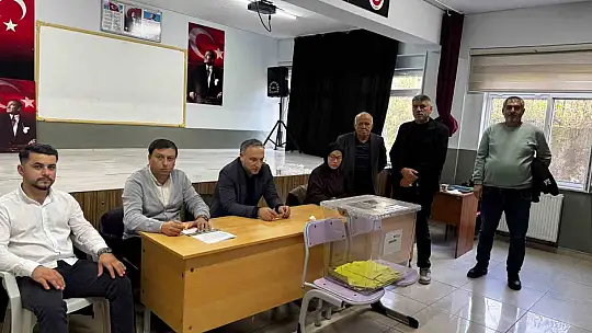 Danıştay Başkanı Zeki Yiğit'in köyü sandık başına gitti