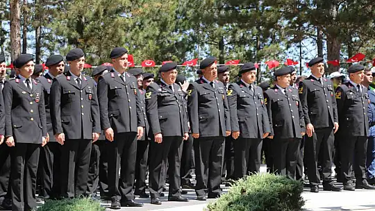 Demokrasi Ve Milli Birlik Günü'nde şehitler dualarla anıldı