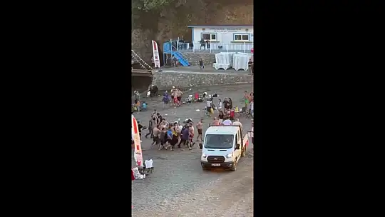 Denizde boğulma tehlikesi geçiren üniversiteli genç hastanede hayatını kaybetti