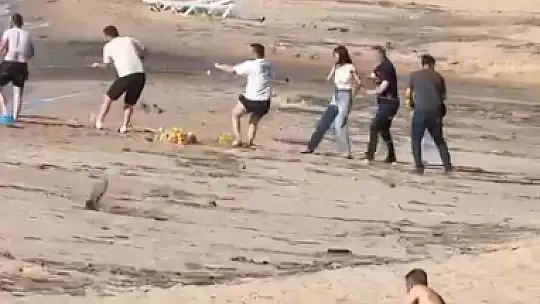 Denizde boğulma tehlikesi geçiren 2 kişi kurtarıldı