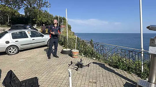 Denizde kaybolan madenciye ait teknenin batma görüntüleri ortaya çıktı