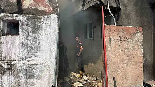 Depoda çıkan yangın korkuttu