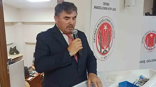 Devrek'te İmam Hatiplilerden mezuniyet sevinci