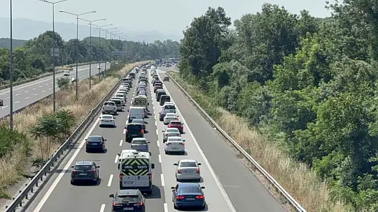 Dönüş göçü başladı: Trafik durma noktasına geldi