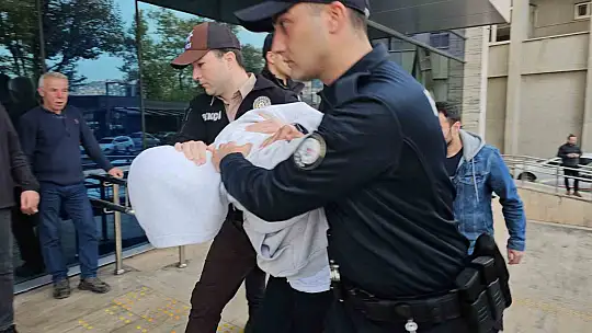 Düğün konvoyunda havaya ateş açılmasıyla ilgili 3 şüpheli adliyede