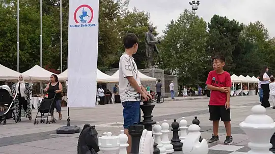 Dünya Düzce Günlerinde çocuklar sosyal ve sportif etkinliklerle eğlendi