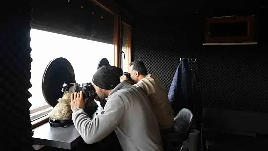 Dünyada sadece 3 yerde görülen doğa olayı: Akbabaların yiyecek döngüsü