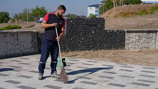 Düzce Belediyesi'nin 'Temiz Şehir Düzce' kampanyası hız kesmeden devam ediyor