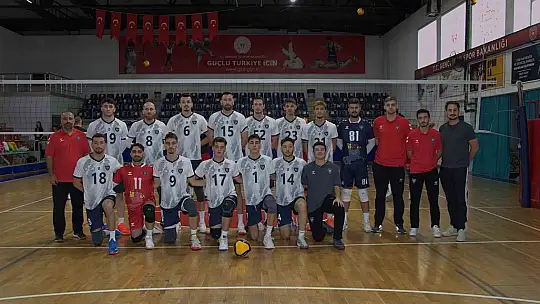 Düzce Belediyesi Spor Akademisi Voleybol Takımı ilk maçında galip