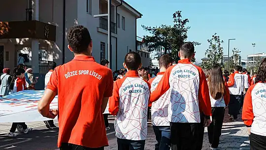 Düzce'de 'Amatör Spor Haftası' etkinlikleri kortej ile başladı