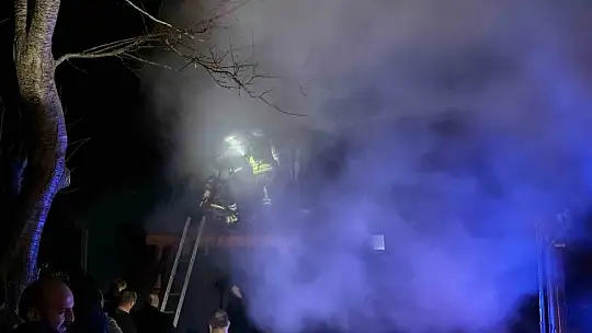 2 katlı ahşap evde yangın