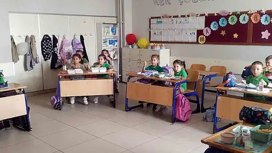 Düzce'de 76 bin 838 öğrenci için ders zili çaldı