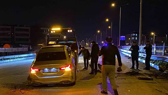 Düzce'de bariyere çarpan otomobilin sürücüsü yaralandı