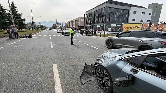 Düzce'de feci kaza: 2'si ağır 3 yaralı