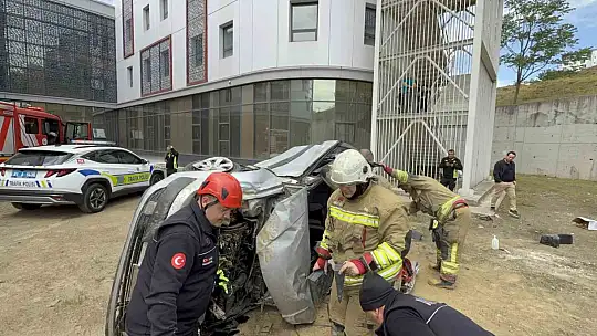Düzce'de feci kaza 2 yaralı