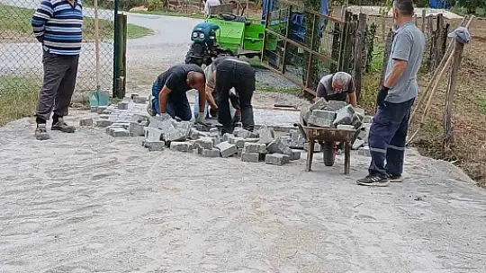 Düzce'de köy iç yollarda kış öncesi son çalışmalar yapılıyor