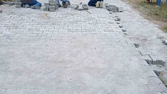 Düzce'de köy iç yollarda kış öncesi son çalışmalar yapılıyor