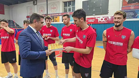 Düzce'de kritik maç öncesi Vali Aslan'dan destek çağrısı