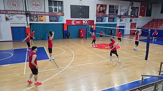 Düzce'de kritik maç öncesi Vali Aslan'dan destek çağrısı