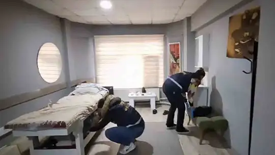 Düzce'de masaj salonlarına baskın: 7 gözaltı
