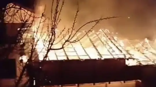 Düzce'de mobilya atölyesi küle döndü