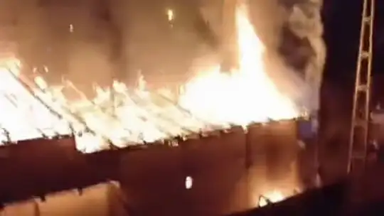 Düzce'de mobilya atölyesi küle döndü