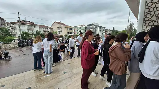 Düzce'de nefesler tutuldu YKS heyecanı başladı