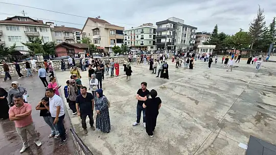 Düzce'de nefesler tutuldu YKS heyecanı başladı