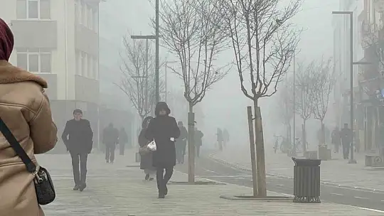 Düzce'de sabah saatlerinde sis etkili oldu