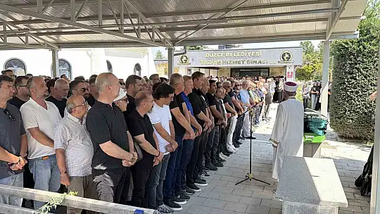Düzce'de sevilen doktorun cenaze namazını kuzeni kıldırdı