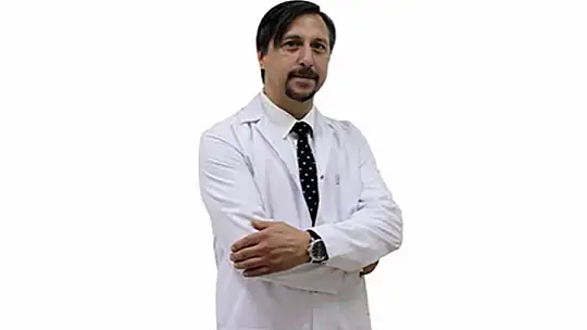 Düzce'de sevilen doktorun cenaze namazını kuzeni kıldırdı