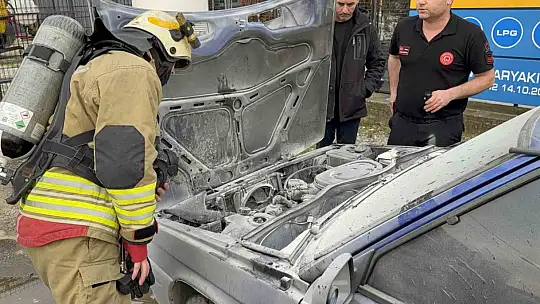 Düzce'de seyir halindeki otomobil alev aldı