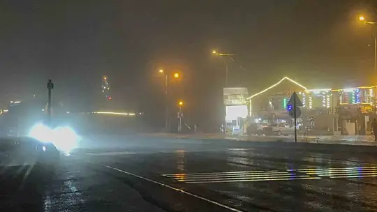 Düzce'de sis etkili oldu, yaz ortasında görüş mesafesi 10 metreye düştü