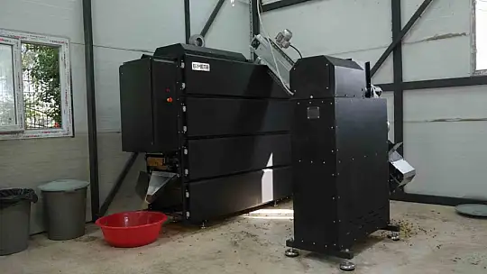 Düzce'de sokak hayvanları için mama üretim tesisi kuruldu