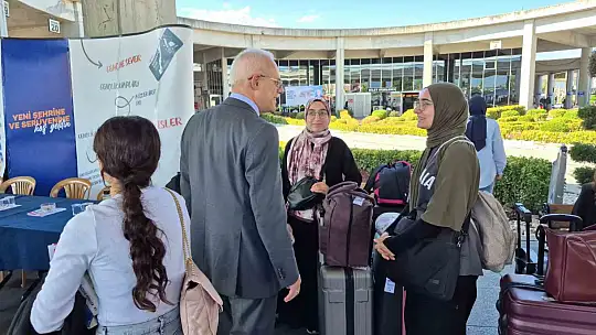 Düzce'de üniversitelilere 'hoş geldin' karşılaması