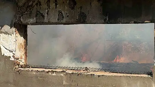 Yangının çıktığı fabrika kullanılamaz hale geldi