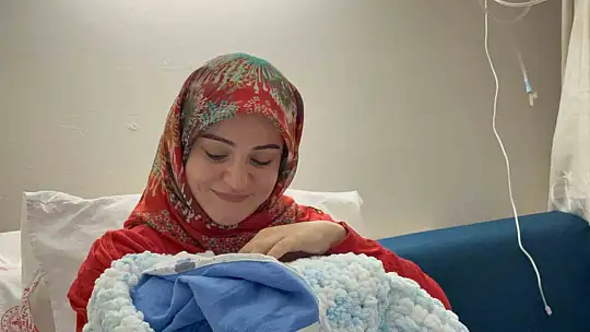 Düzce'de yeni yılın ilk bebeği Ege oldu