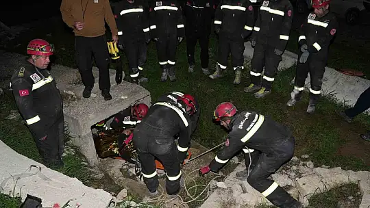 Düzce itfaiyesine enkazda arama kurtarma eğitimi